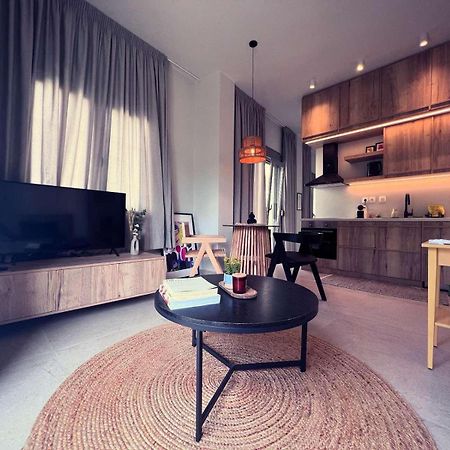 Luxurious Wooden Detail Flat In City Center Chalkís Zewnętrze zdjęcie