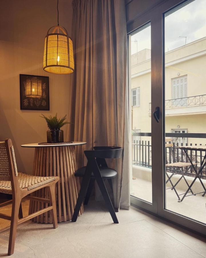 Luxurious Wooden Detail Flat In City Center Chalkís Zewnętrze zdjęcie