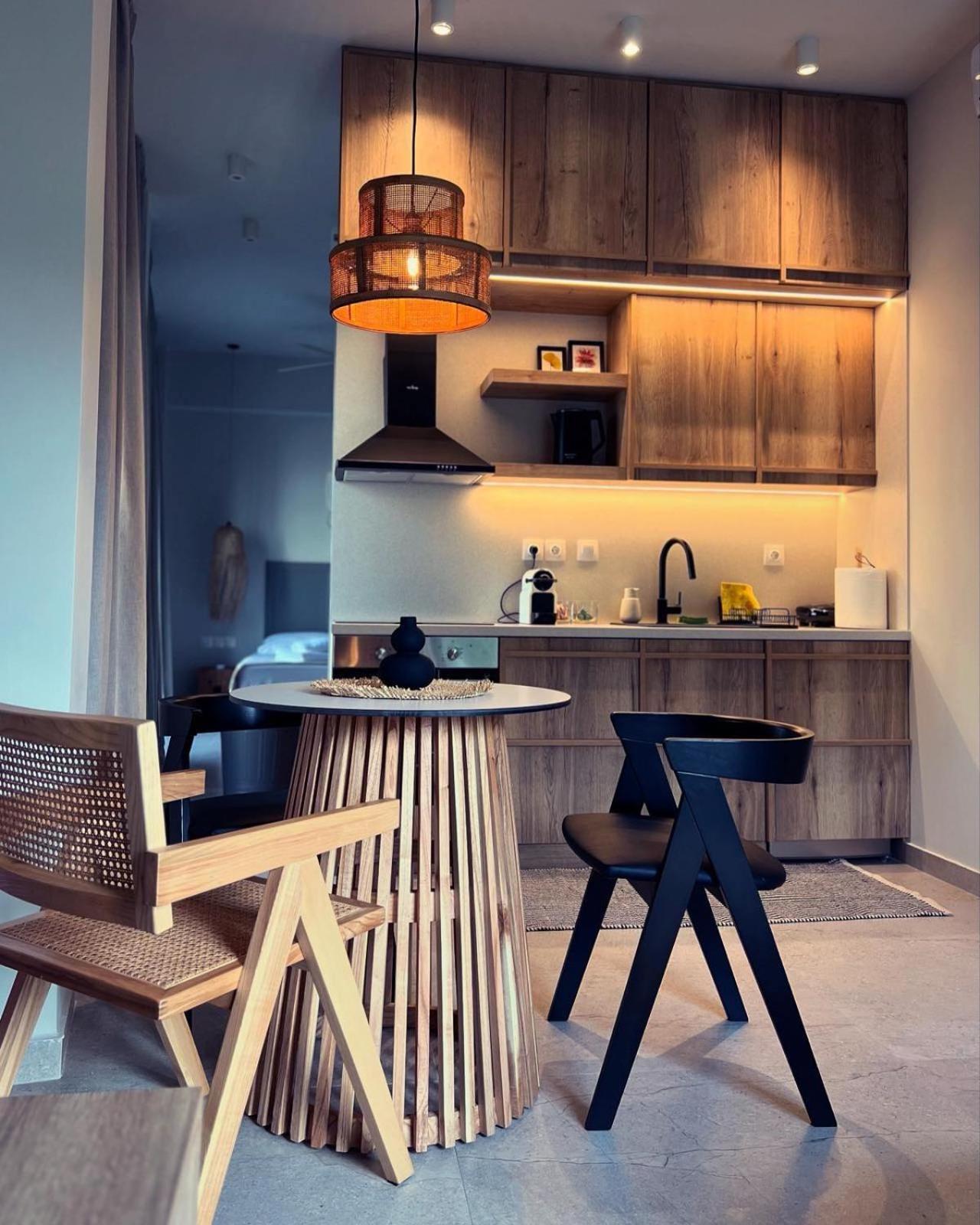 Luxurious Wooden Detail Flat In City Center Chalkís Zewnętrze zdjęcie